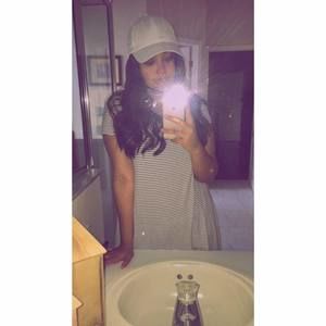 Meet your Posher, Lola